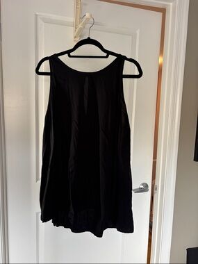 Old Navy Black Sleeveless Swing Tank